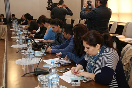 ​“Azərbaycanda qadın sahibkarlar” mövzusunda dinləmələr keçirilib