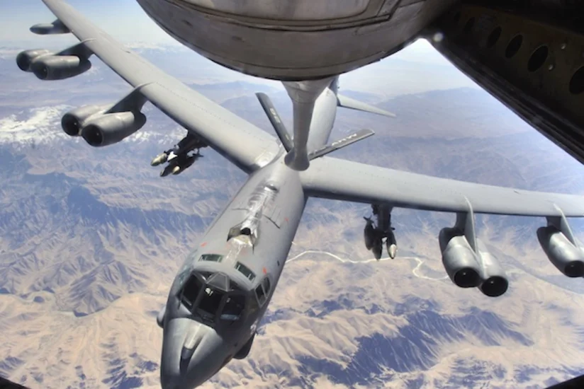 Опубликовано видео перехвата американского бомбардировщика