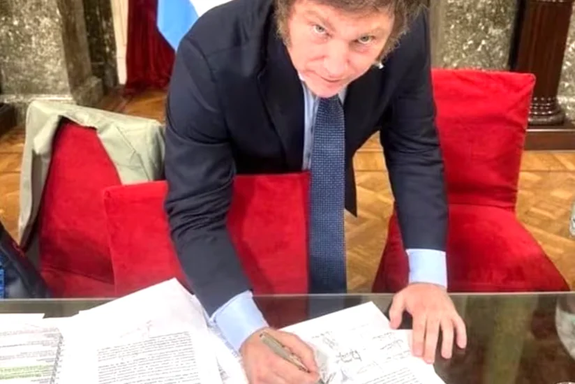 Argentina məhkəməsi Prezident Mileyin qərarına qarşı çıxıb