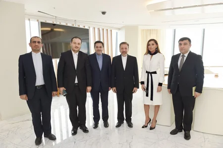 Azərbaycanın Birinci vitse-prezidenti iranlı nazirin rəhbərlik etdiyi nümayəndə heyəti ilə görüşüb