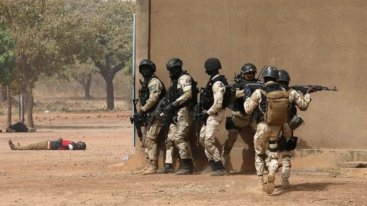 Burkina-Fasoda silahlılar 30 nəfəri öldürüb