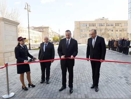 ​Prezident metronun “Elmlər Akademiyası” stansiyasının ikinci çıxışının açılışında iştirak edib