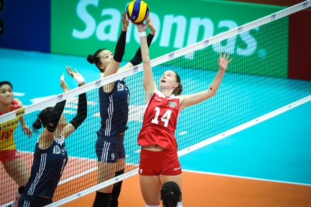 Voleybol üzrə Azərbaycan millisi Çin yığmasına uduzub