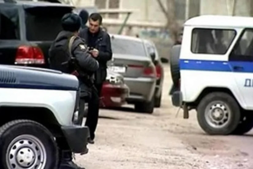 ​Двое мужчин открыли стрельбу по полицейским в Дагестане