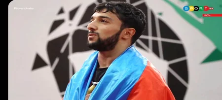 Чемпионат Европы: Азербайджанский тяжелоатлет завоевал три золотые медали