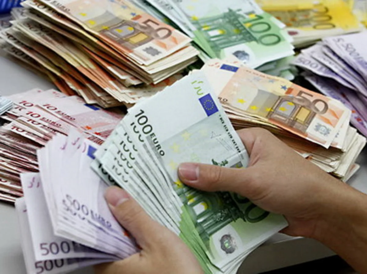 Avro sürətlə bahalaşmağa başlayıb