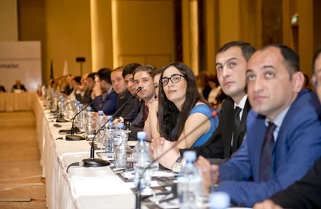 Bakıda “Müasir Dövlət Qulluğu: yeni paradiqmalar, innovasiyalar və təcrübələr” adlı beynəlxalq konfrans keçirilib