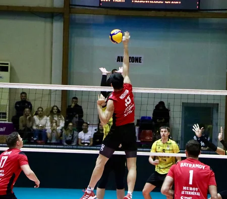 Kişi voleybolçular arasında Azərbaycan çempionatında ilin ilk oyunları keçirilib