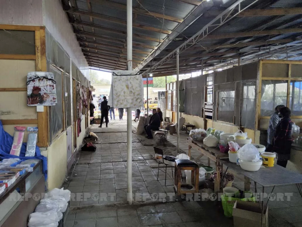 Kürdəmirdə bazarda sanitar qaydaların kobud şəkildə pozulması aşkarlanıb