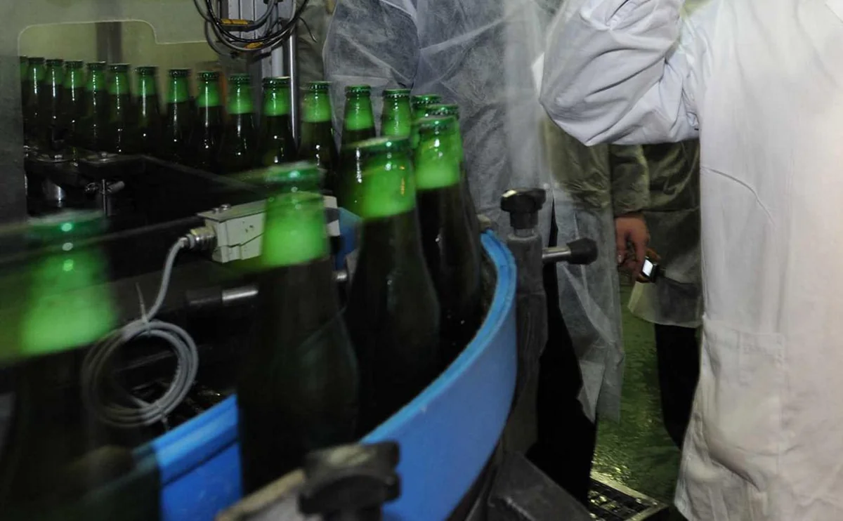 Carlsberg продает активы в РФ, сохранит активы в Азербайджане и Казахстане
