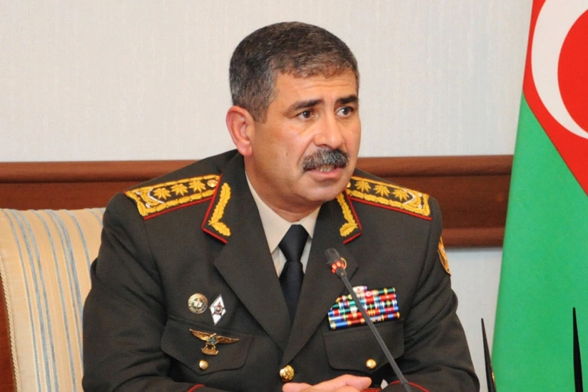 Müdafiə naziri: Təminat yollarının daim işlək vəziyyətdə saxlanılması vacibdir