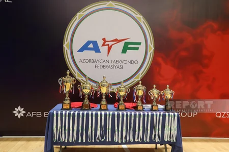 Kiçikyaşlı taekvondoçular arasında Azərbaycan birinciliyinin açılış mərasimi keçirilib