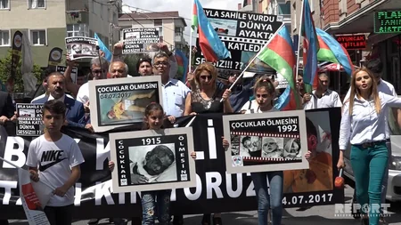 İstanbulda Ermənistanın Alıxanlıda törətdiyi vəhşiliyə qarşı etiraz aksiyası keçirilib - FOTO