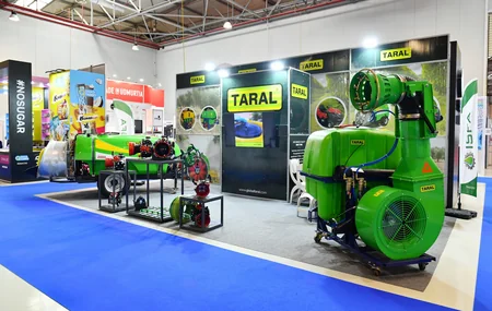 Президент и первая леди ознакомились с XVI выставкой Caspian Agro и XXVIII выставкой InterFood Azerbaijan