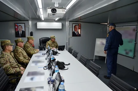 Azərbaycan HHM bölmələri şərti düşmənin hava hədəflərini məhv edib, Zakir Həsənov prosesi izləyib