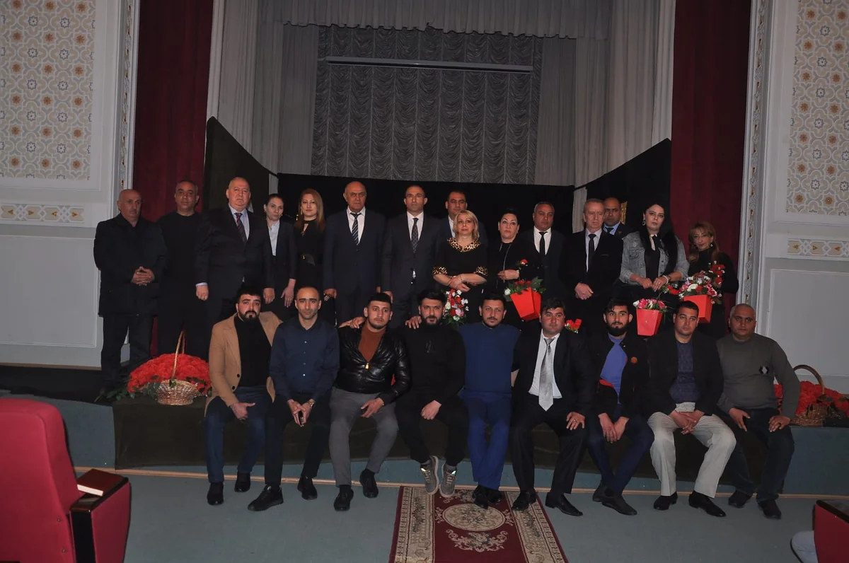 Nar şirəsi pyesinin premyerası olub