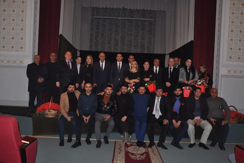 Nar şirəsi pyesinin premyerası olub