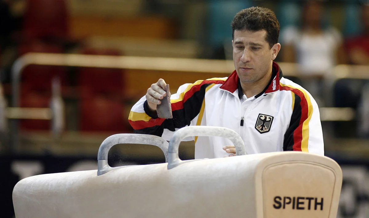 Olimpiya çempionu: Ermənilər dərhal Qarabağdan çıxmalıdırlar