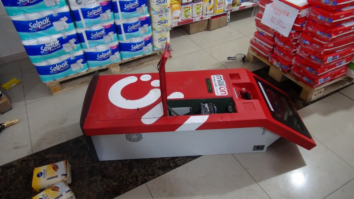 E-manat və MilliÖndən külli miqdarda pul oğurlanıb