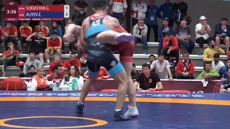 Azərbaycan güləşçisi Avropa çempionatında ermənini məğlub edərək bürünc medal qazanıb