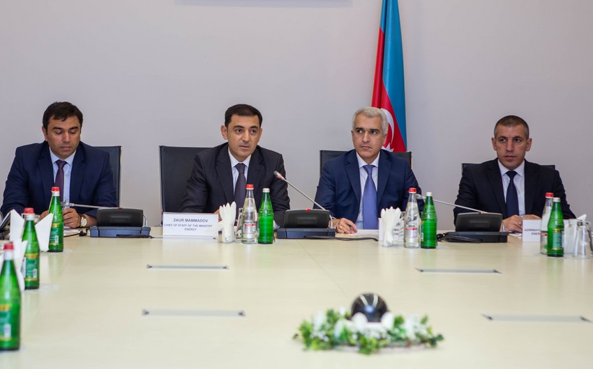 “Bərpa olunan enerji qanunvericiliyinin hazırlanmasında dövlət və özəl sektorun əməkdaşlığı” mövzusunda dəyirmi masa keçirilib