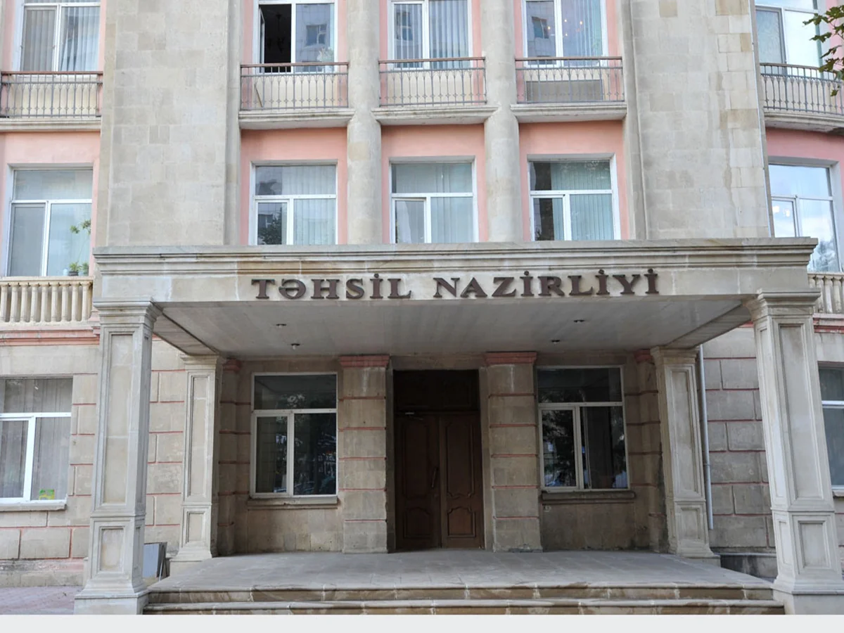 Təhsil Nazirliyi ABU-da təhsillərini yarımçıq qoyan tələbələrin attestatlarının qaytarılmasına başlayır