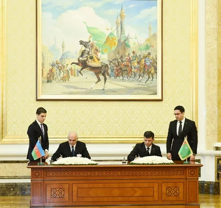 Azerbaijan, Turkmenistan sign bilateral documents