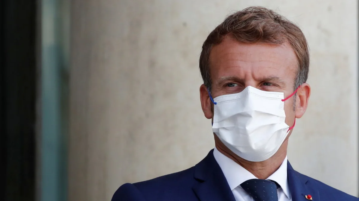 Макрон отменил визит в Мали