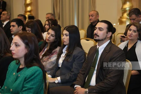 Vəkilliyə namizədlər and içib, müvafiq qərarlar qəbul edilib