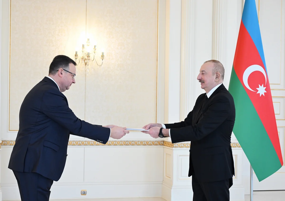 İlham Əliyev Belarusun yeni səfirinin etimadnaməsini qəbul edib - YENİLƏNİB