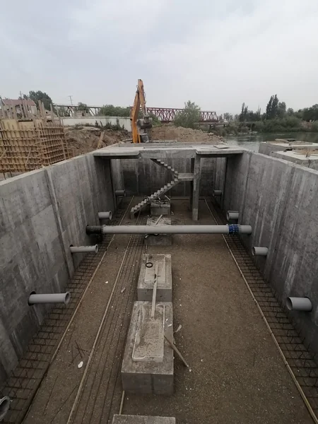 Yevlaxda sutəmizləyici qurğu və anbar kompleksinin inşası yekunlaşır