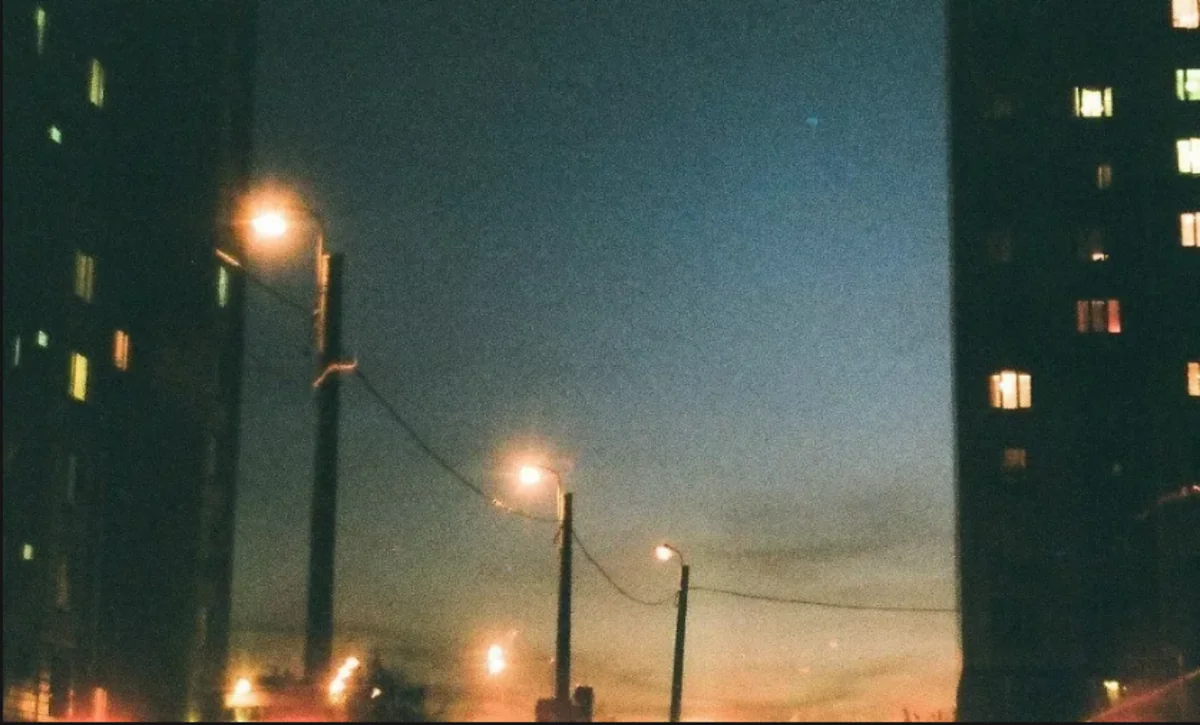 Bakıda xəstə özünü beşinci mərtəbədən yerə atıb