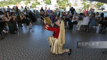 İstanbulda “Valide Sultan” gəmisində “Zəngəzur sənətkarlığı” sərgisi keçirilib