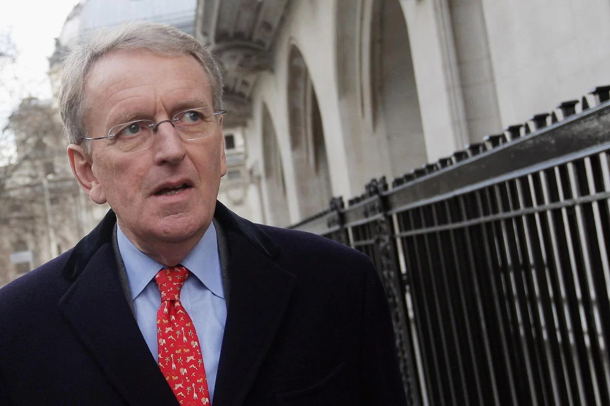 Британский консул спас студентку в Китае