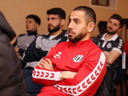 Azərbaycan I Liqa klubunun futbolçularına danışılmış oyunlarla bağlı seminar keçirilib