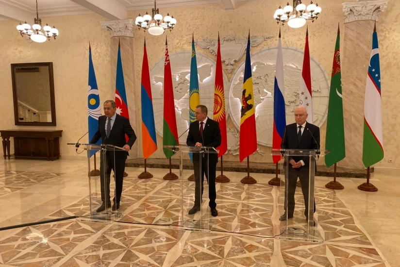 Lavrov: West trying to erode and replace int'l law