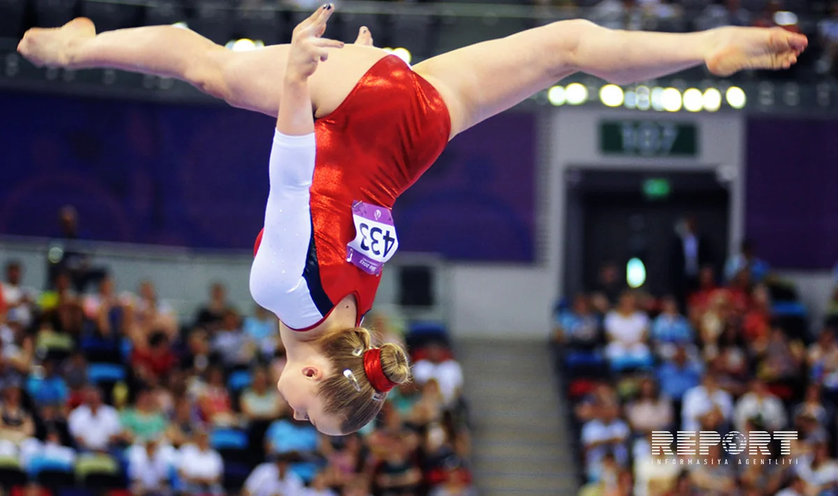 Azərbaycan gimnastının bir dəst medal qazandığı yarışdan - FOTOREPORTAJ