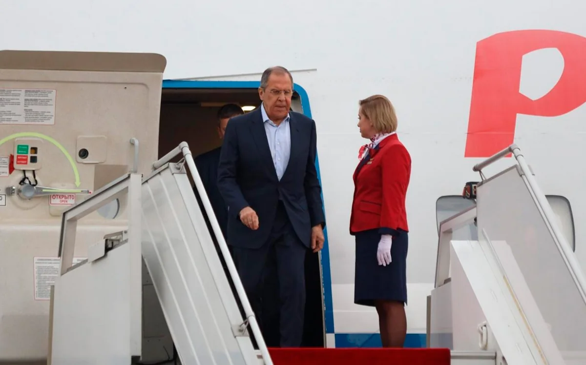 Lavrov Ermənistanda səfərdədir