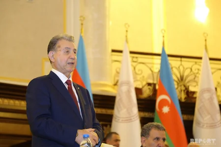 Afad Qurbanovun anadan olmasının 90 illik yubileyinə həsr olunmuş elmi konfrans keçirilib