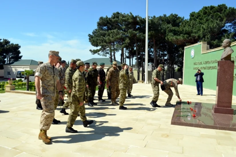 Xarici dövlətlərin hərbi attaşeləri ​Azərbaycan Silahlı Qüvvələrinin hərbi hissəsini ziyarət ediblər