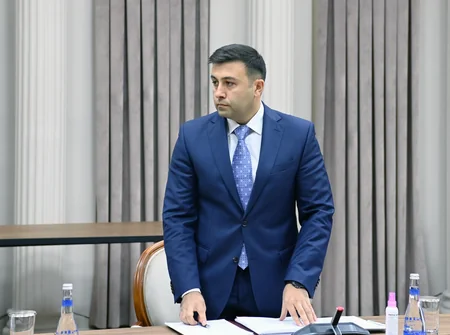 Baş nazir Söyüdlüdəki vəziyyətin araşdırılması üçün yaradılmış Komissiyanın ikinci iclasını keçirib
