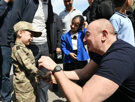 President Ilham Aliyev meets with residents in Lachin