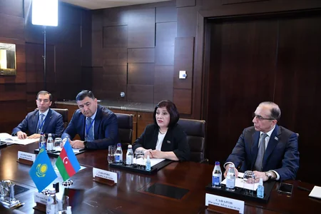 Sahibə Qafarova Qazaxıstan Parlamenti Senatının sədri ilə görüşüb