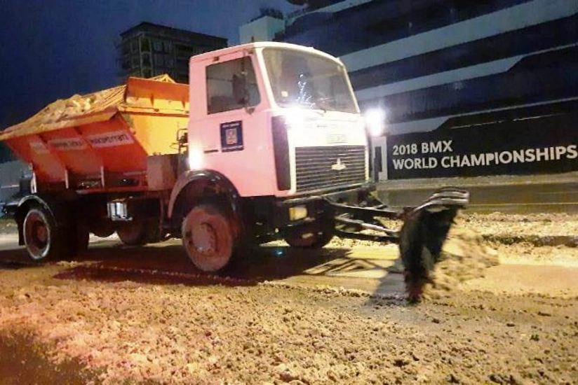 BŞİH: Paytaxt yolları səhərə kimi qardan təmizlənib