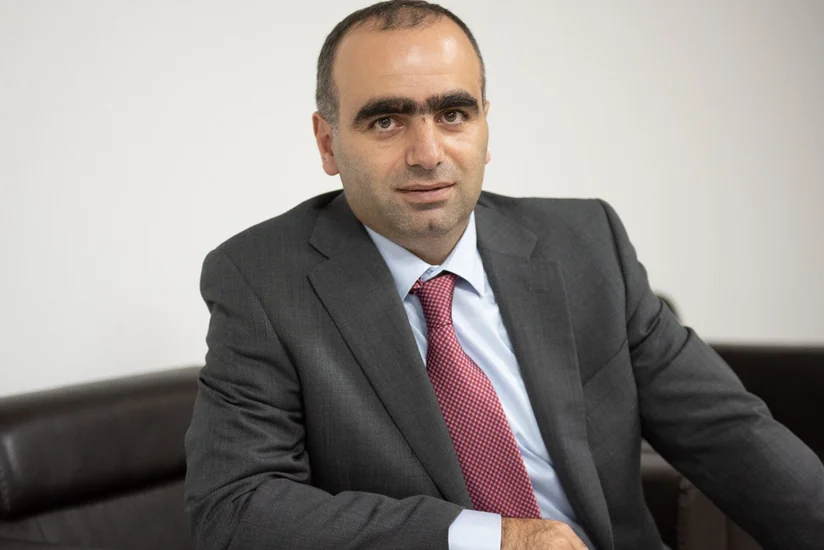Ermənistan adı rüşvətdə hallanan komitəsində sədr müavini vəzifəsindən çıxarılıb