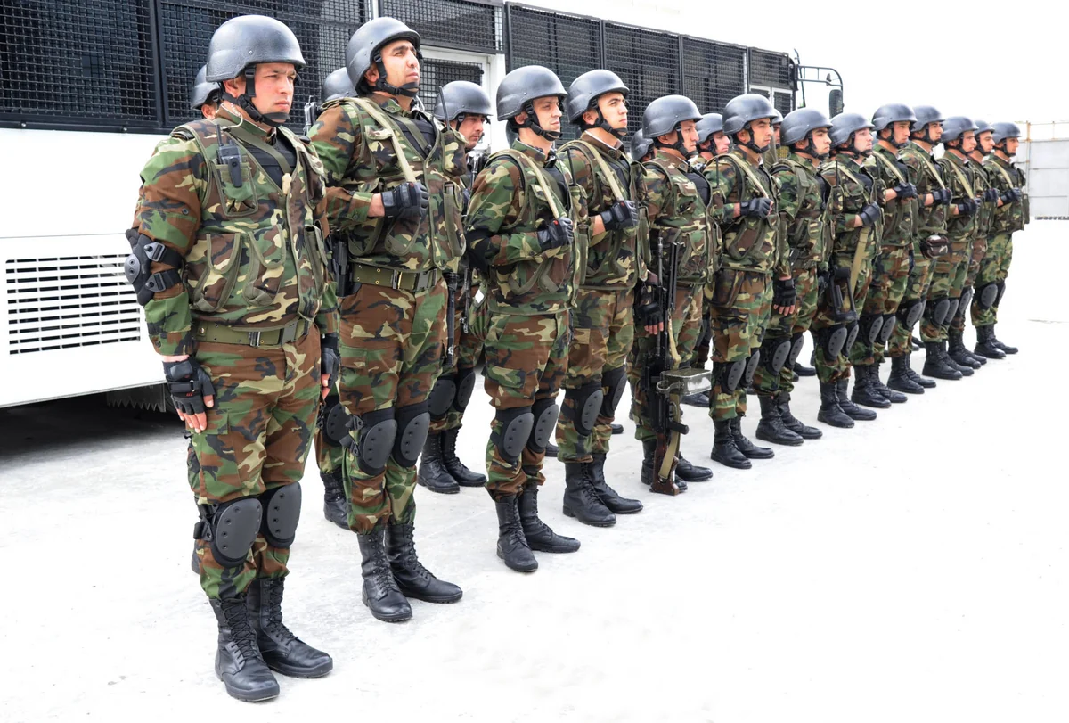 Daxili Qoşunların Vətən müharibəsində orden və medallarla təltif edilən hərbçilərinin sayı açıqlanıb