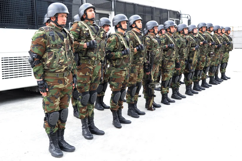 Daxili Qoşunların Vətən müharibəsində orden və medallarla təltif edilən hərbçilərinin sayı açıqlanıb