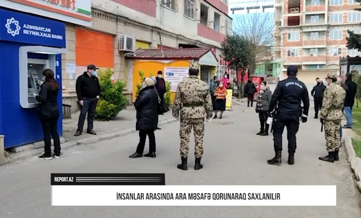 Bankomatlar qarşısında sosial məsafə qorunur - VİDEO