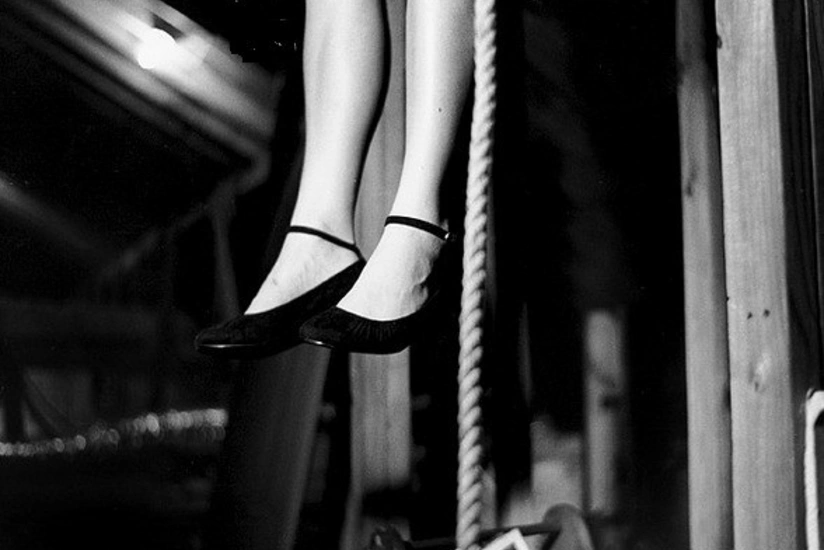 Sumqayıtda məktəbli qız intihar edib