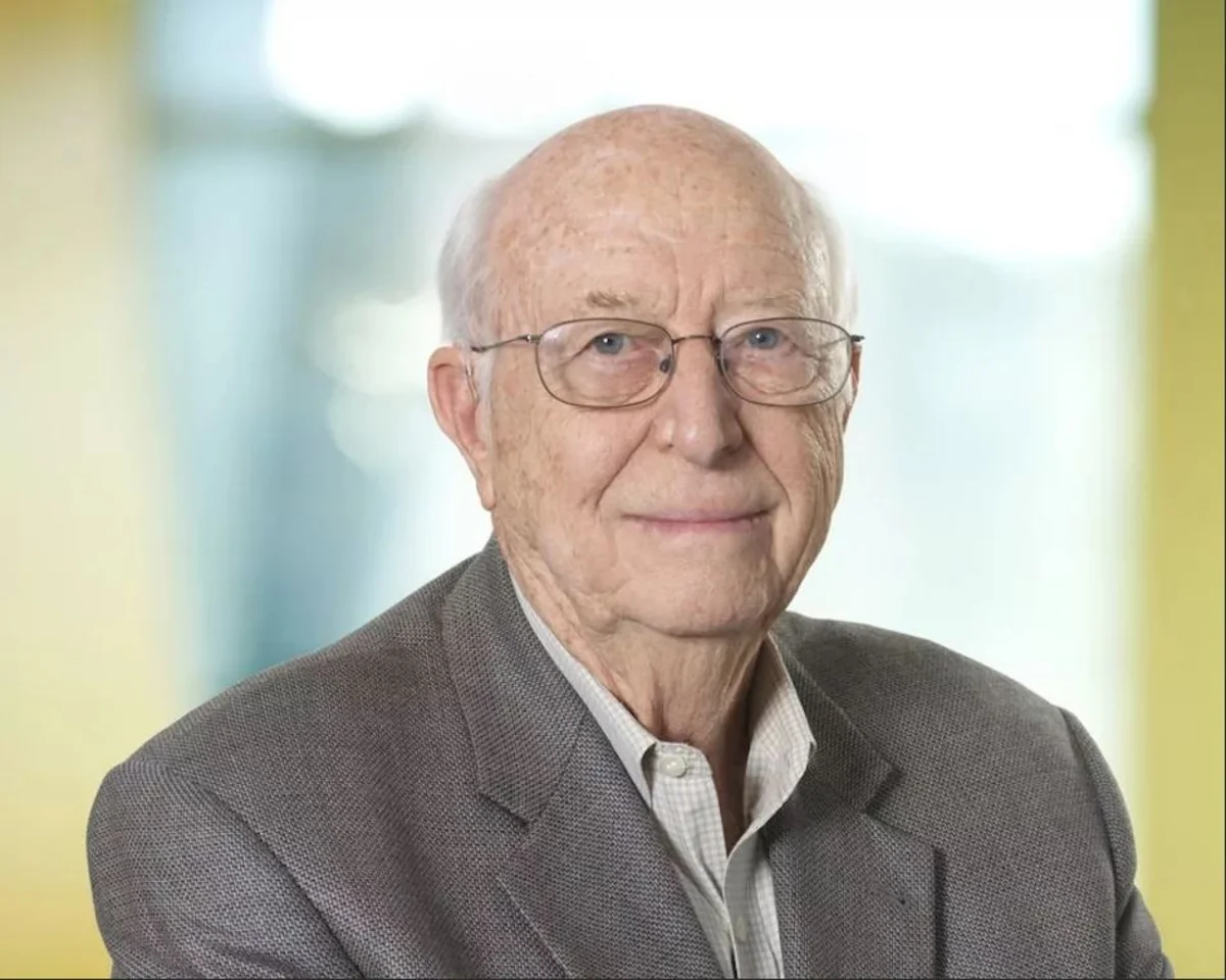 Умер отец Билла Гейтса